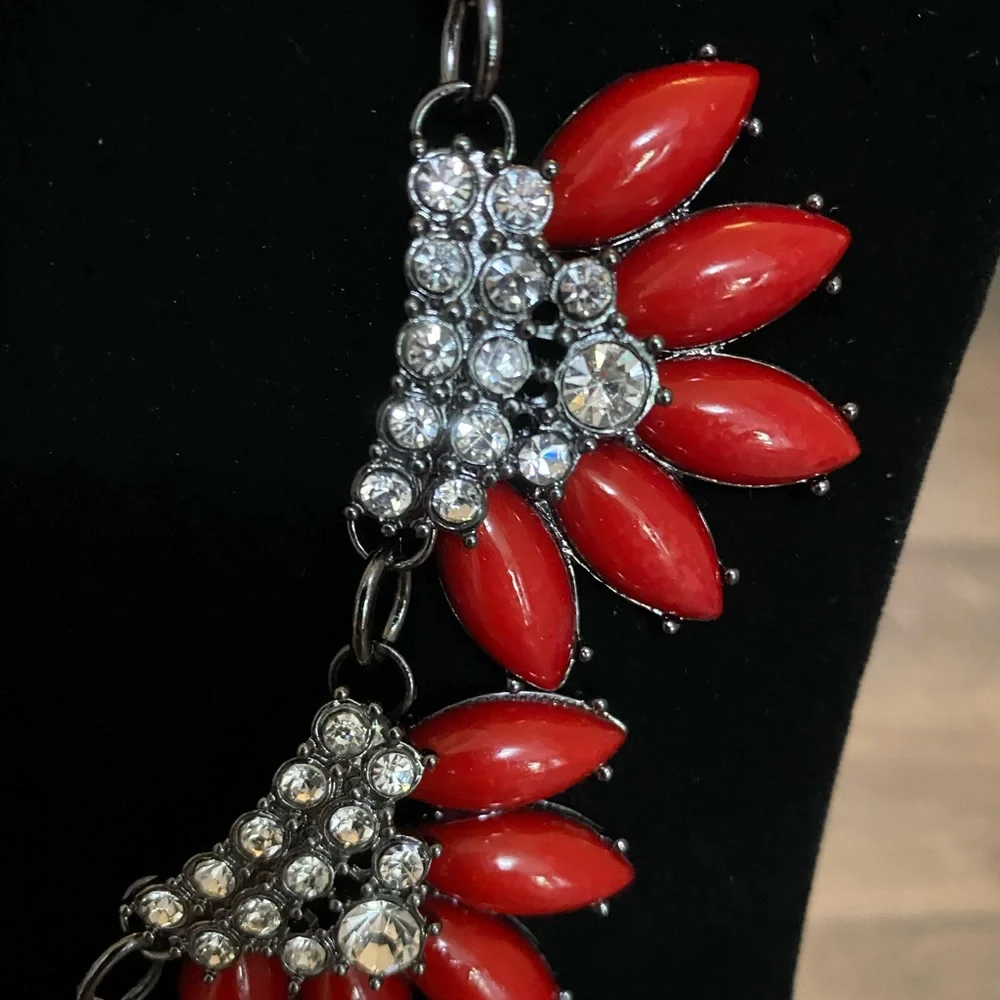 Lot of‎ 2 Necklaces